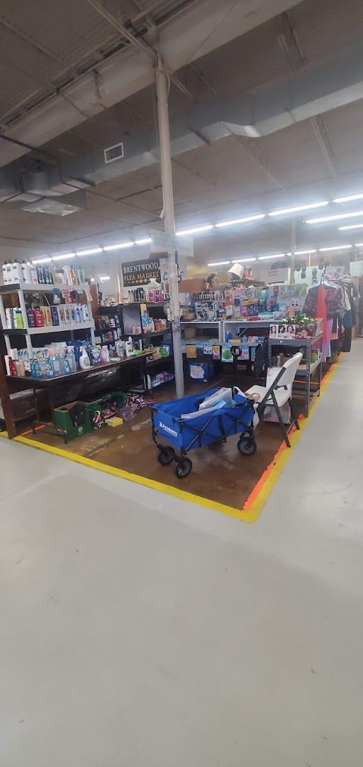 Brentwood ST. Flea Market
