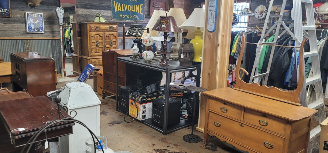 Thrifty Flea Market