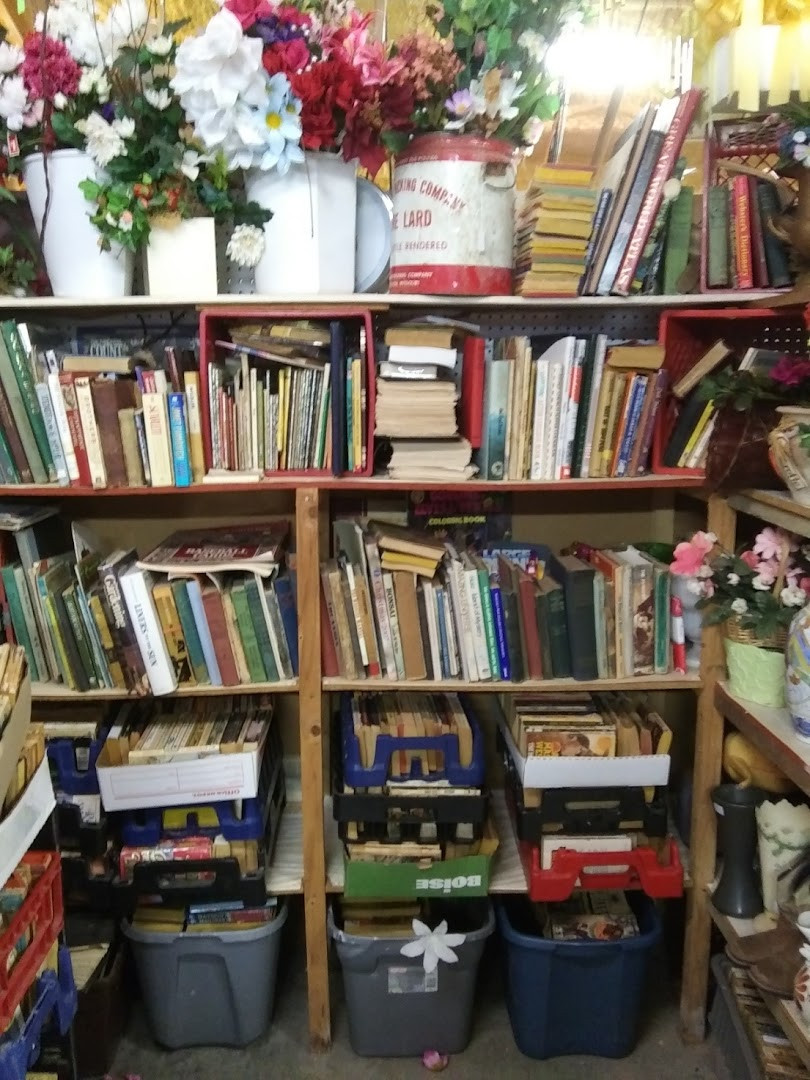 Hills Flea Market