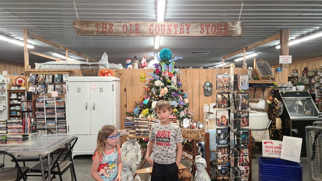 Old 60 Flea Market