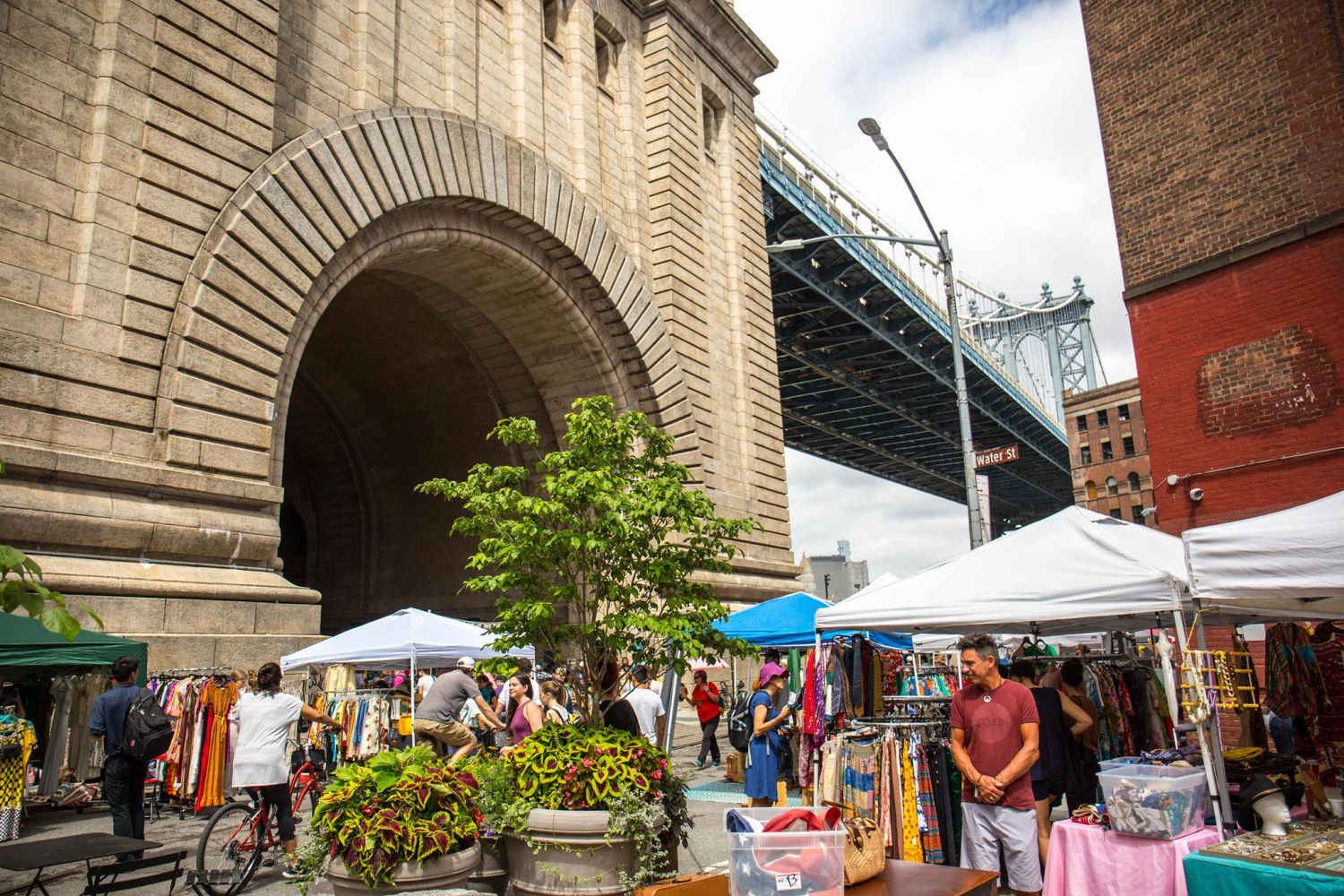 Explore the Phoenix Flea Market