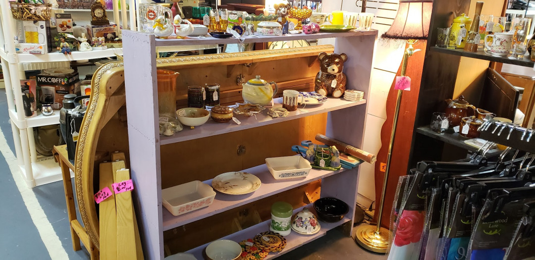 Lake Country Flea Market