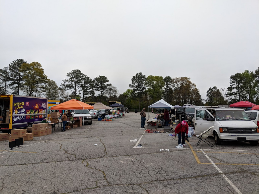 Starlight Drive-in Swapmeet