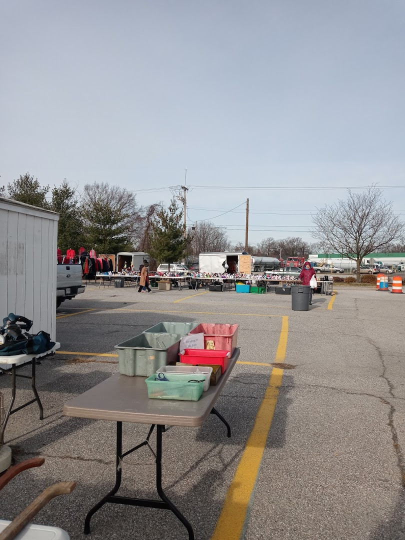 8th Ave Flea Market