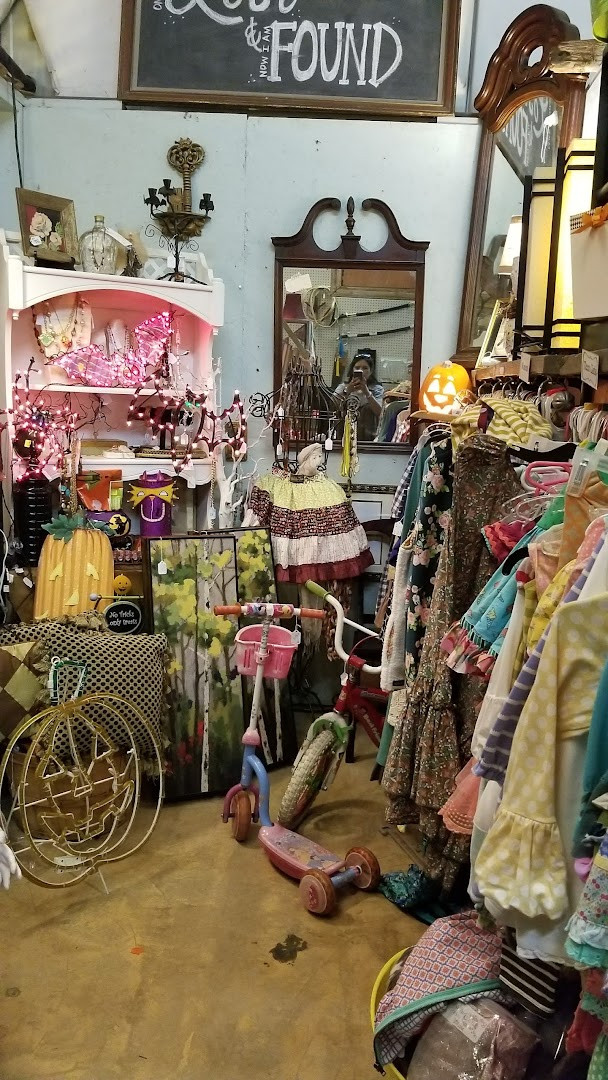 Caddo Valley Flea Market