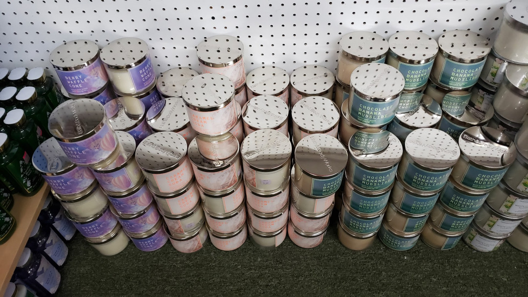 Hidden Treasures &amp; Collectables Flea Market