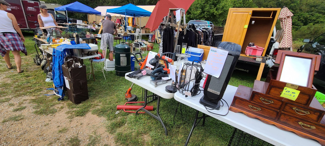 Dog Days Flea Market