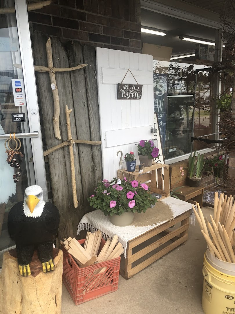 Lisa's Eagle Nest flea market