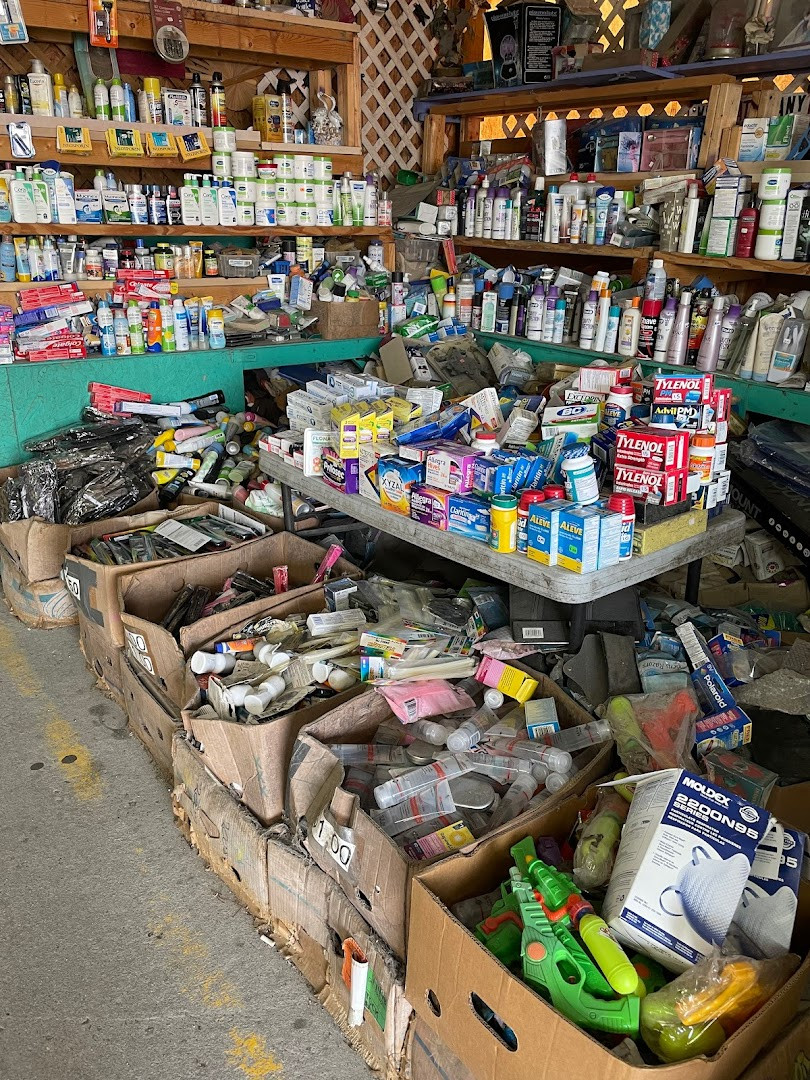 Hudson's Surfside Flea Market