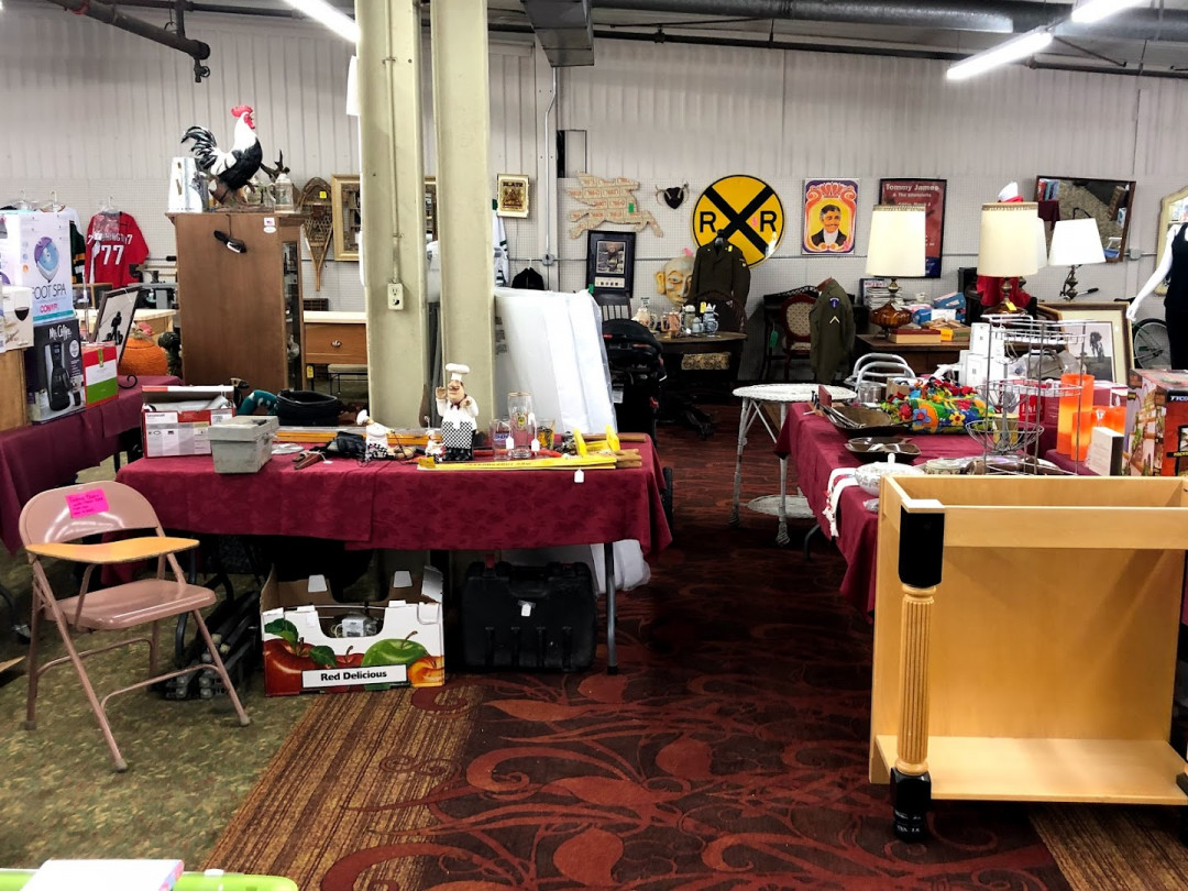 Central Ave. Fleamarket &amp; Discount