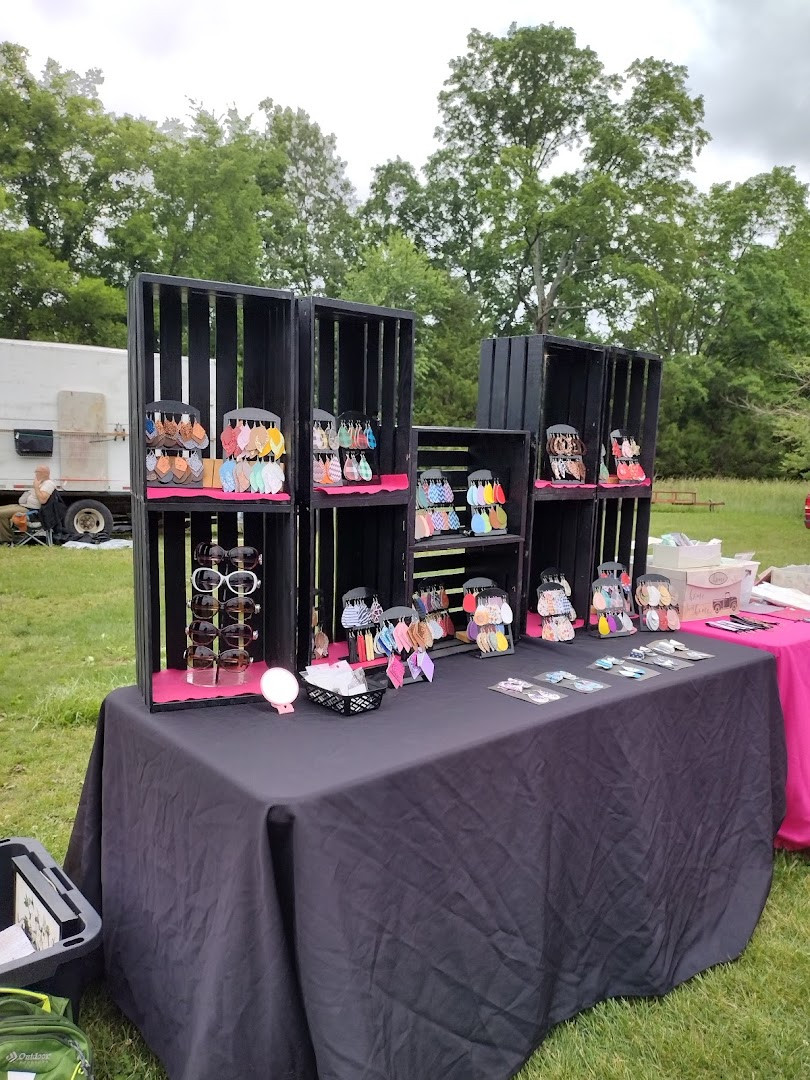 Clarksville Outdoor Flea Market
