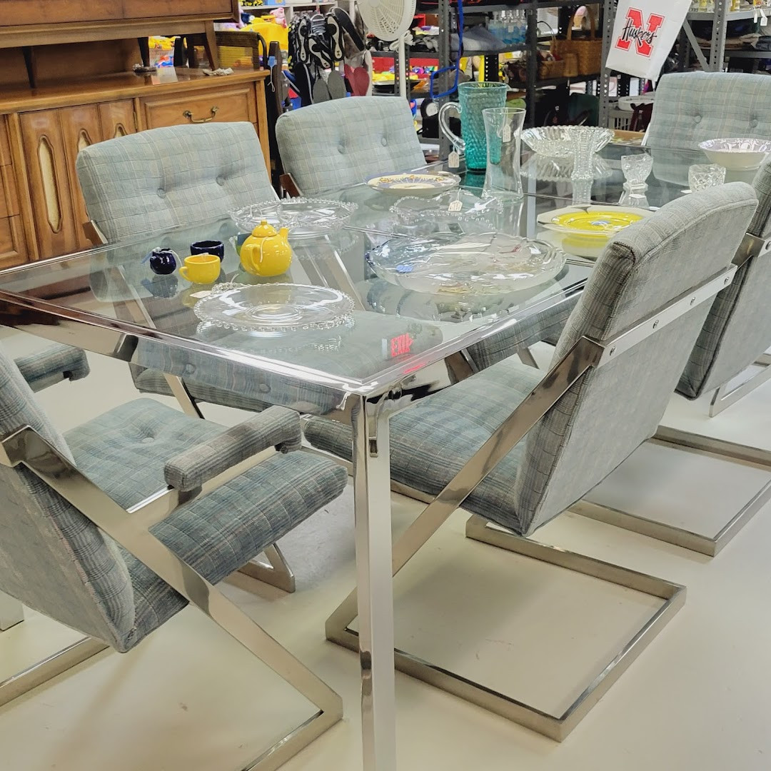 Heart &amp; Soul Treasures Flea Market