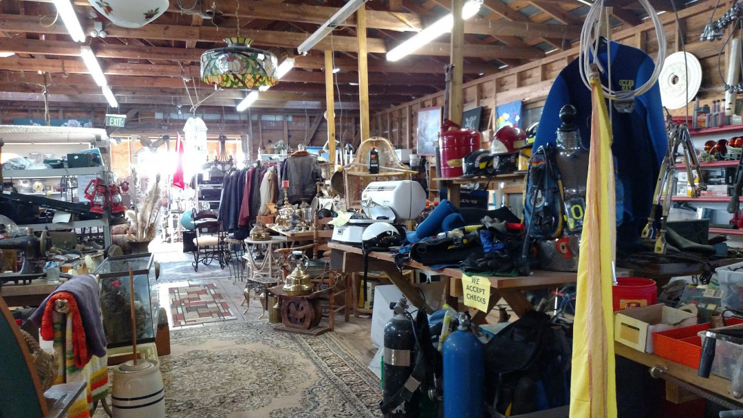 Old Tater Barn Trading Post