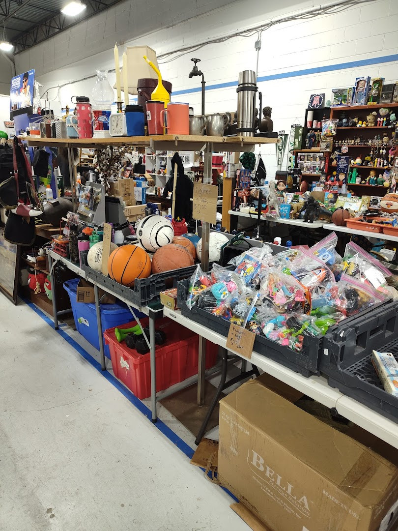 HomeTown Flea Market