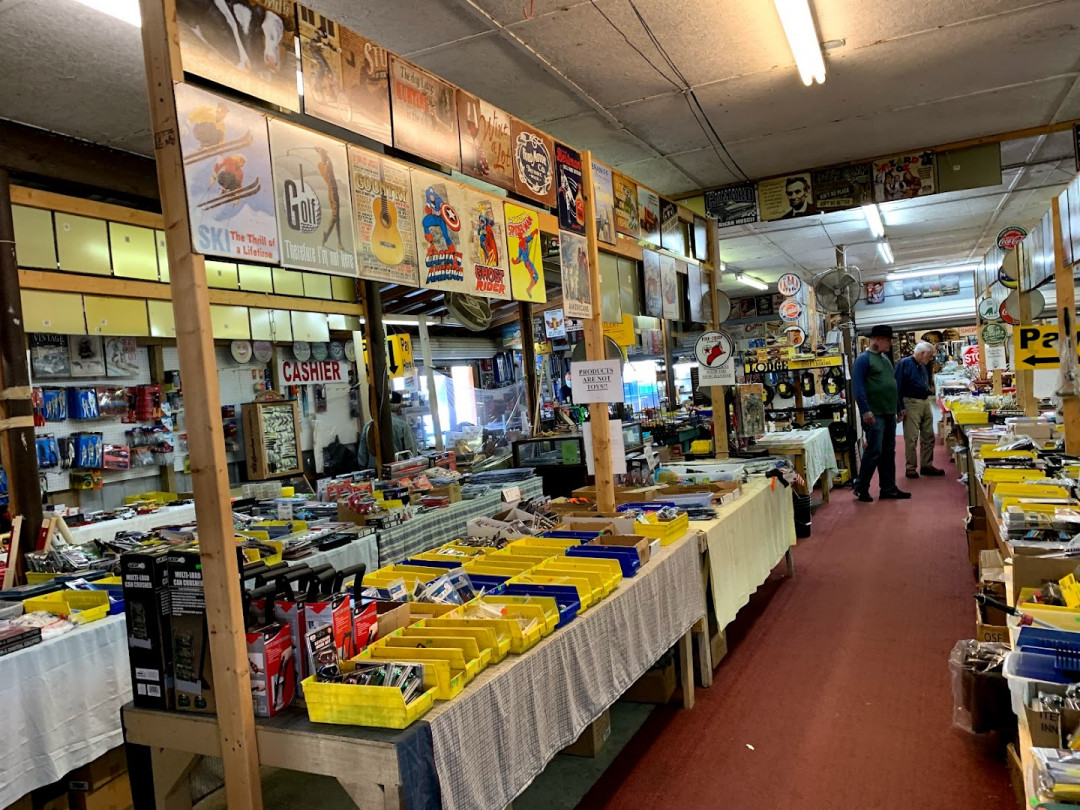 Uncle Bill's Flea Market