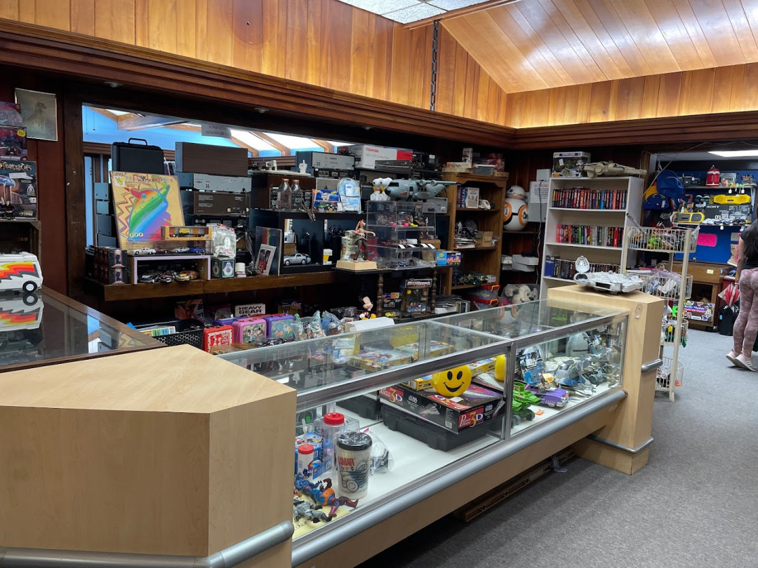 Hwy 102 Flea Market