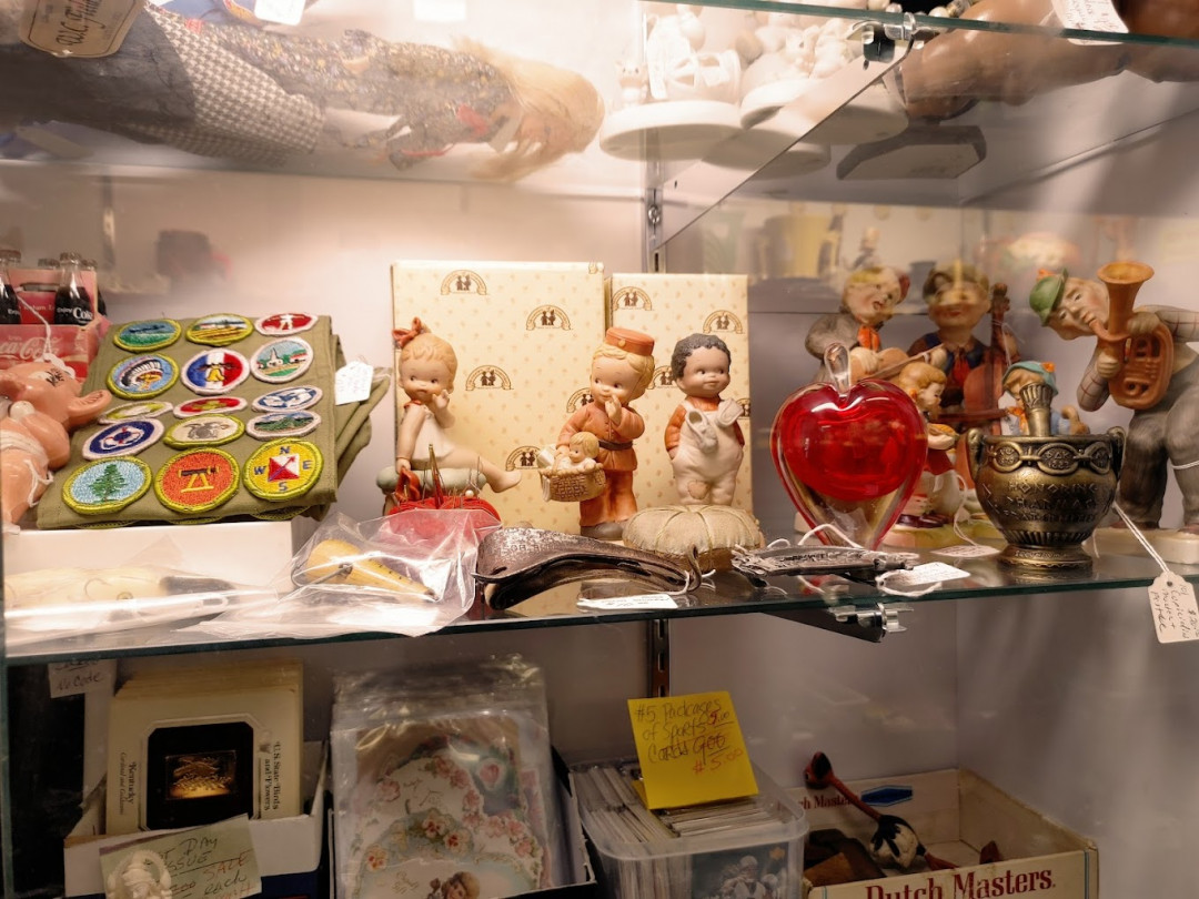 Cadwell's Flea Market