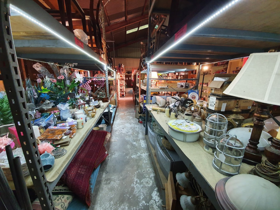 Pinhook Flea Market