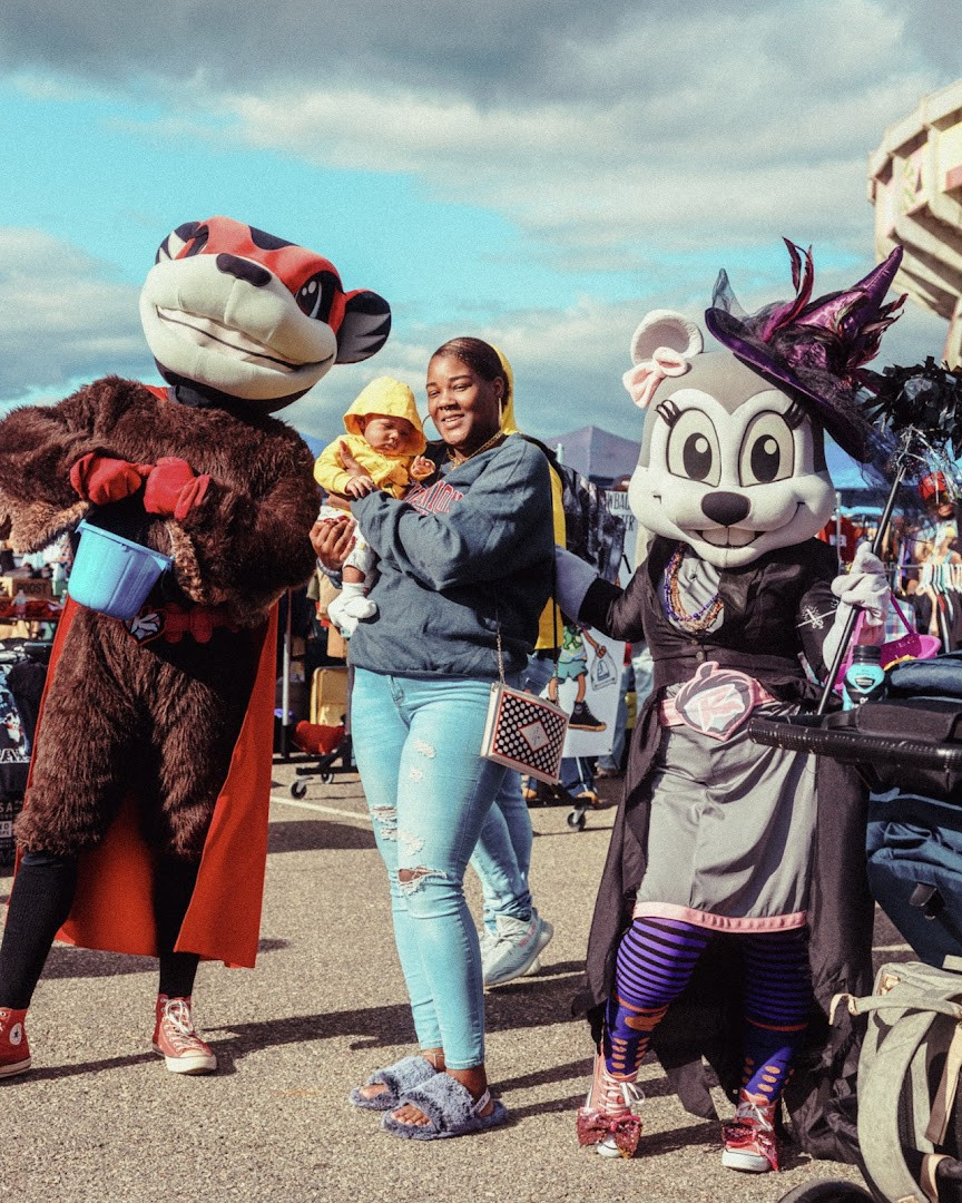 The Diamond Flea Market