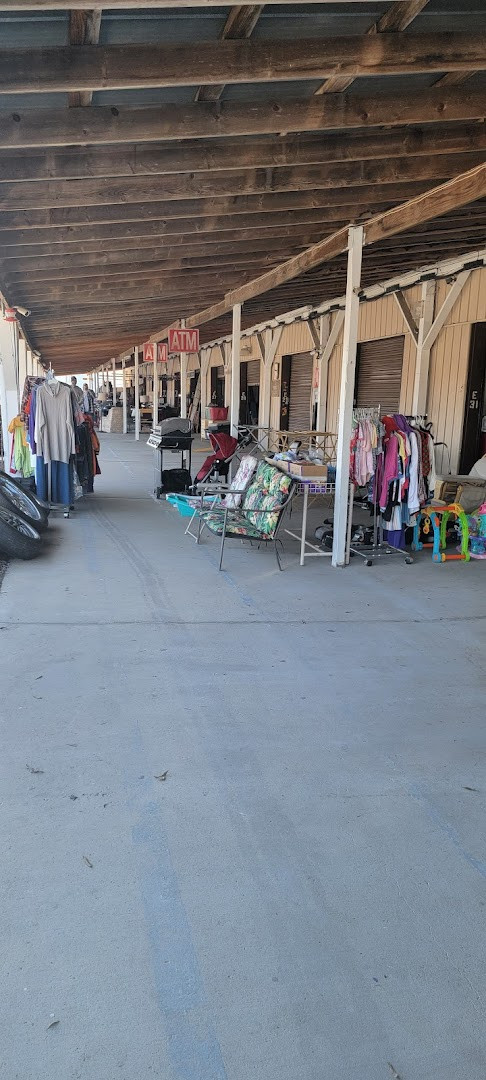 Alexandria Flea Market &amp; Storage