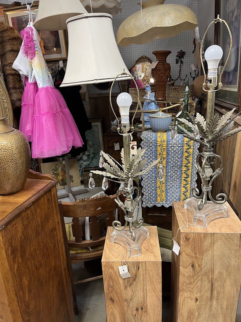 VENDORS FLEA MARKET LLC