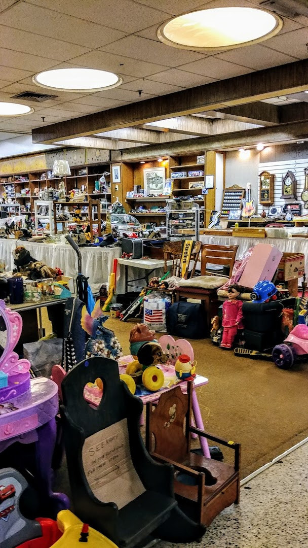 Laurel Mall Flea Market