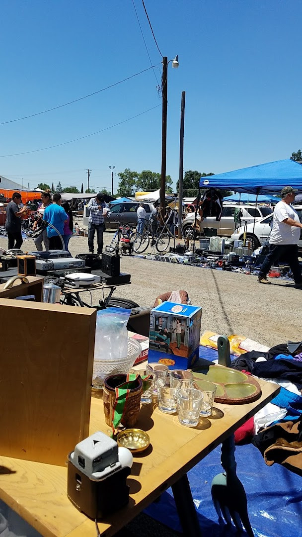 Turlock Sales Yard Flea Market
