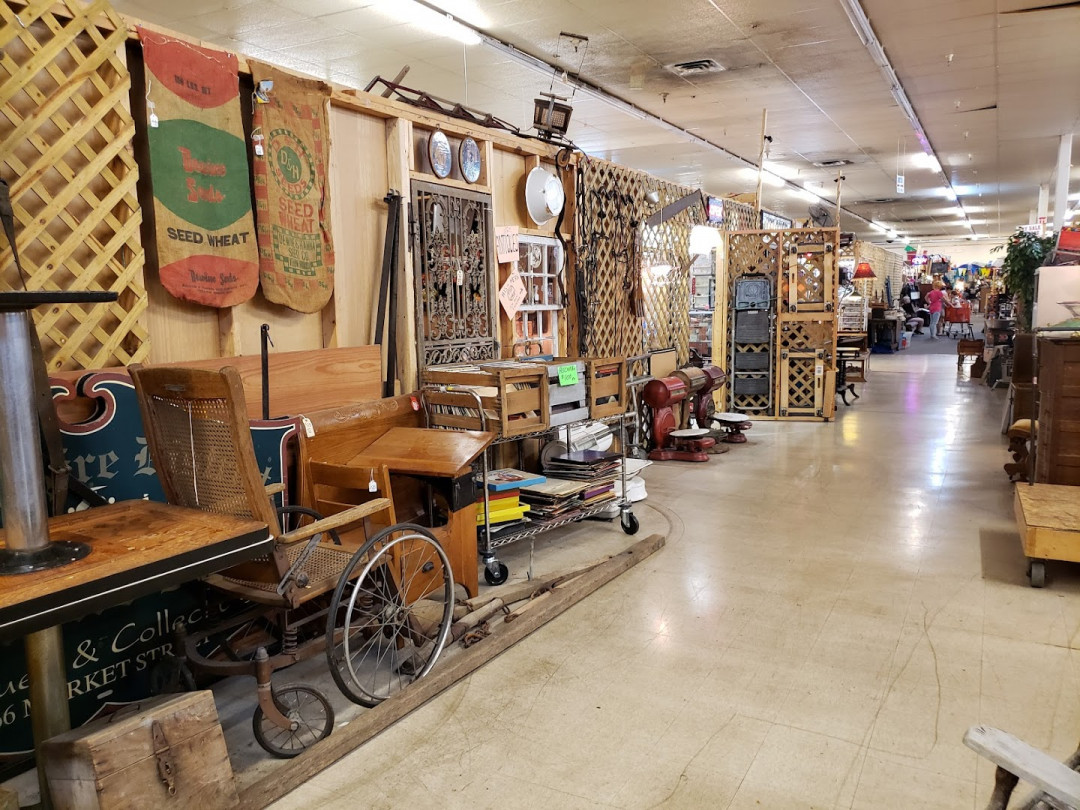 Flea World Market