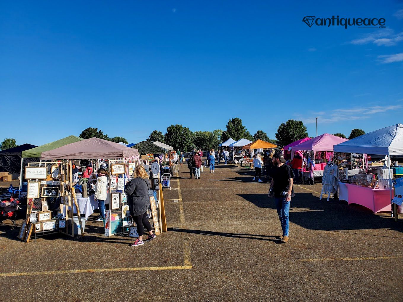 Hartville Marketplace &amp; Flea Market
