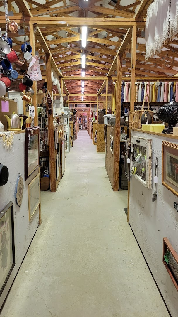 Nuziebells Flea Market &amp; Storage