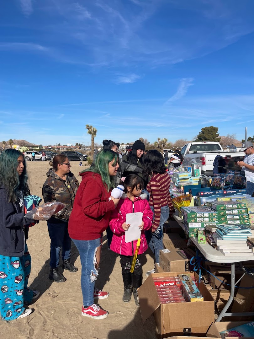 Lake LA Farmers/Flea Market