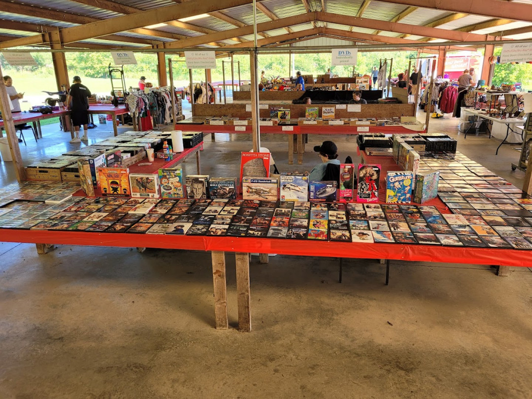 Treasure Hunt Flea Market on HWY 41-A
