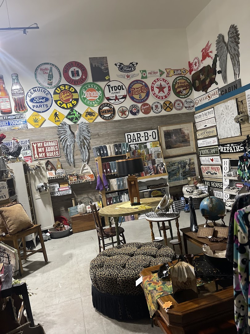 Flippin Vintage Boutiques &amp; Thrift 