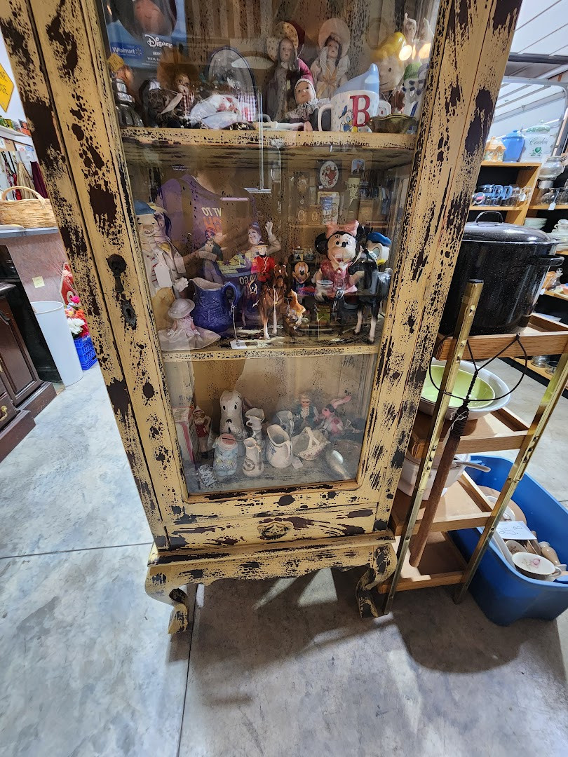 Route 66 Storage &amp; Markets