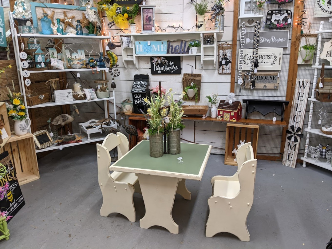 DeFrance Antiques