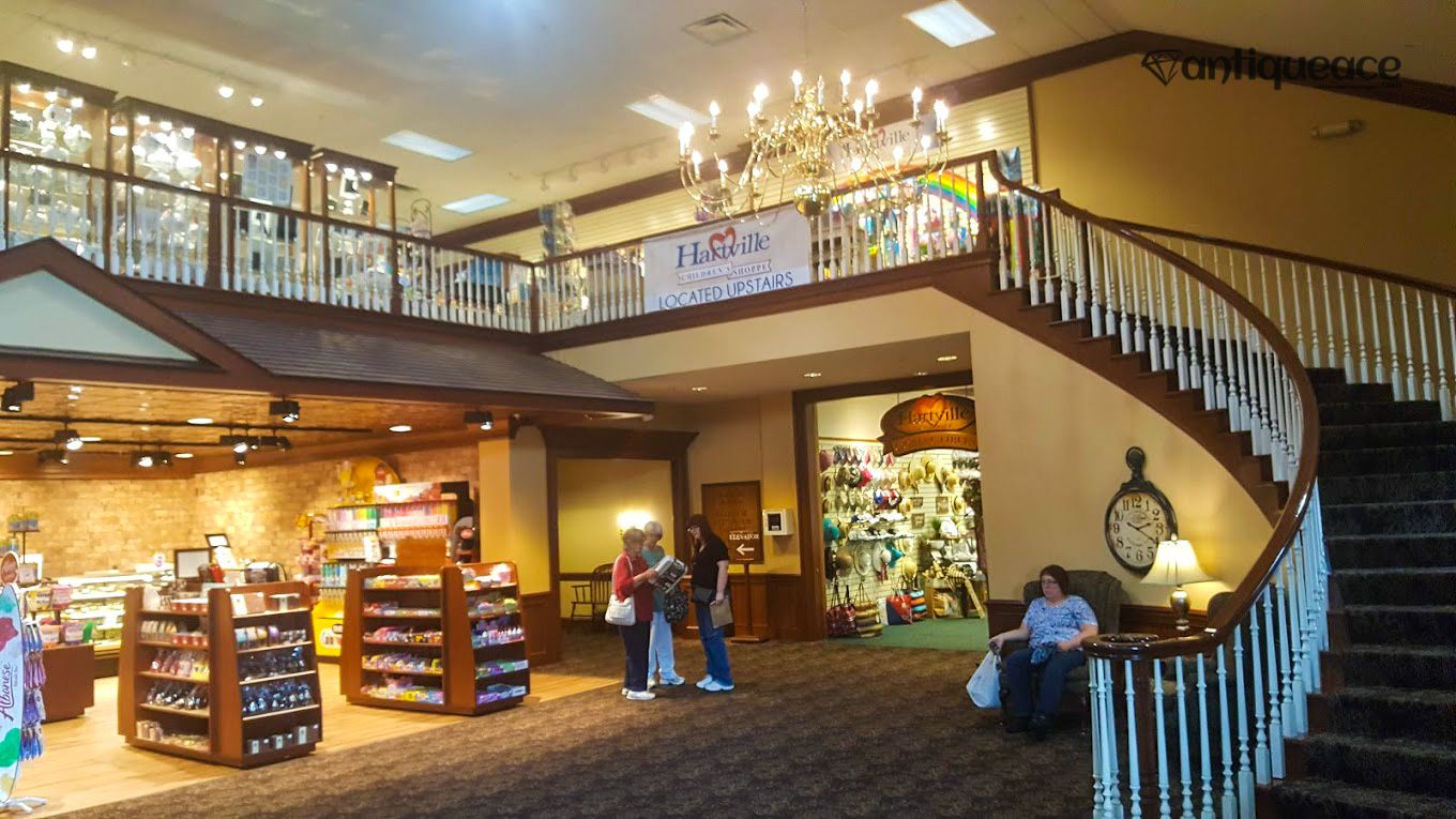 Hartville Marketplace &amp; Flea Market