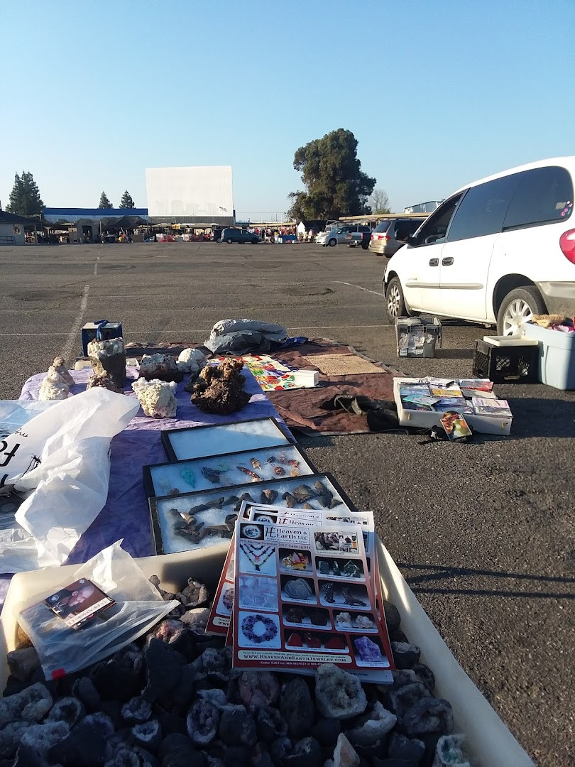 Ceres Flea Market