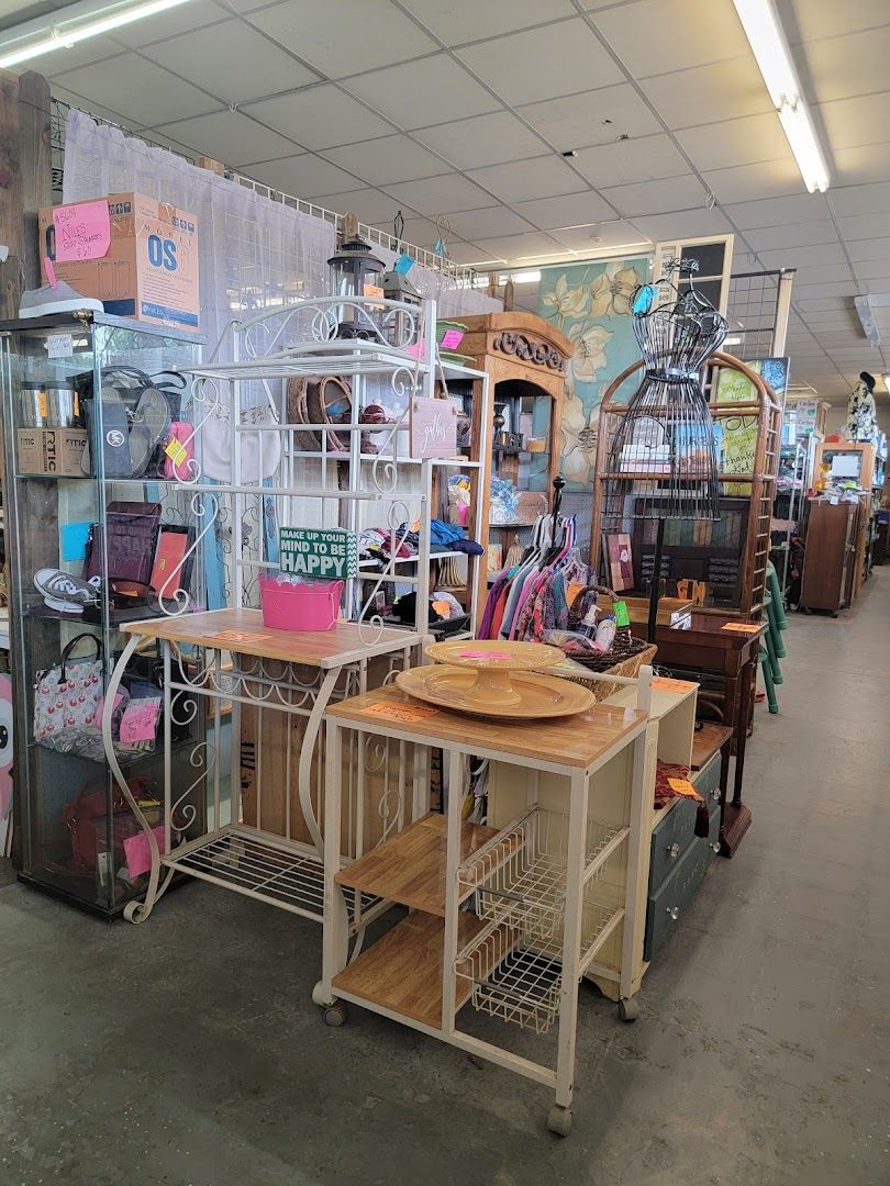 Shark Flea Market