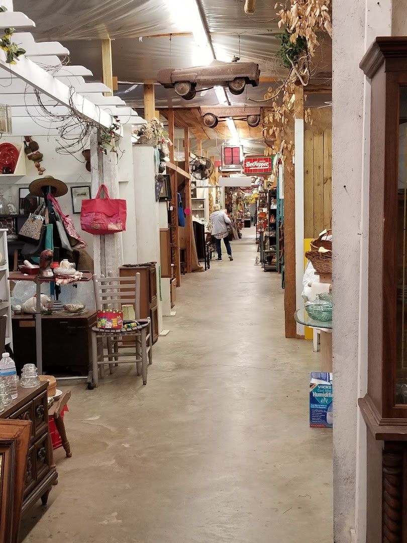 45 Flea Market and Antiques