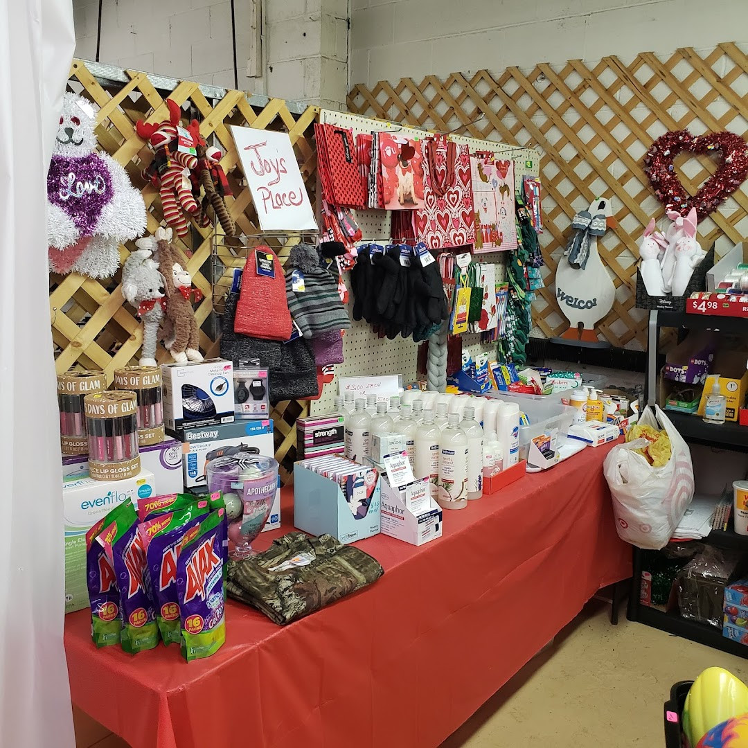 The Warehouse Shoppes &amp; Flea Market
