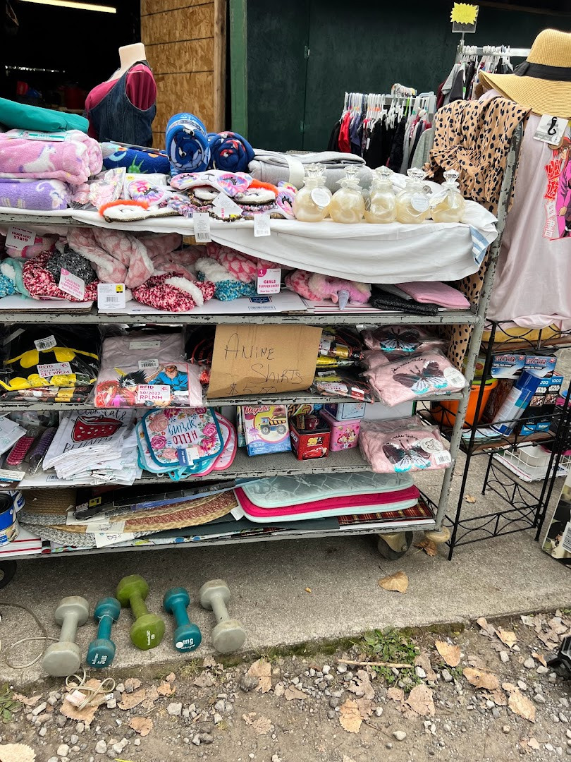 Greenlawn Grove Flea Market