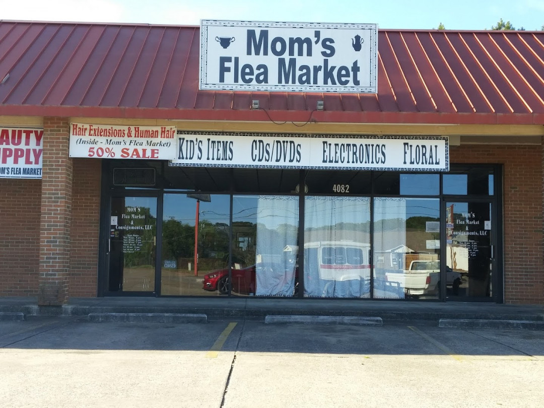 Mom's Flea Market & Consignment Mom's Flea Market & Consignment