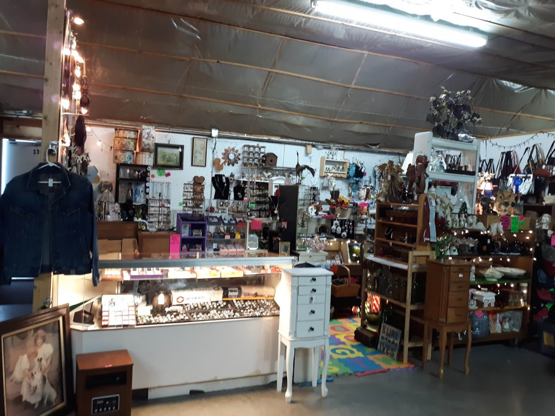 Tri Cities Flea Market