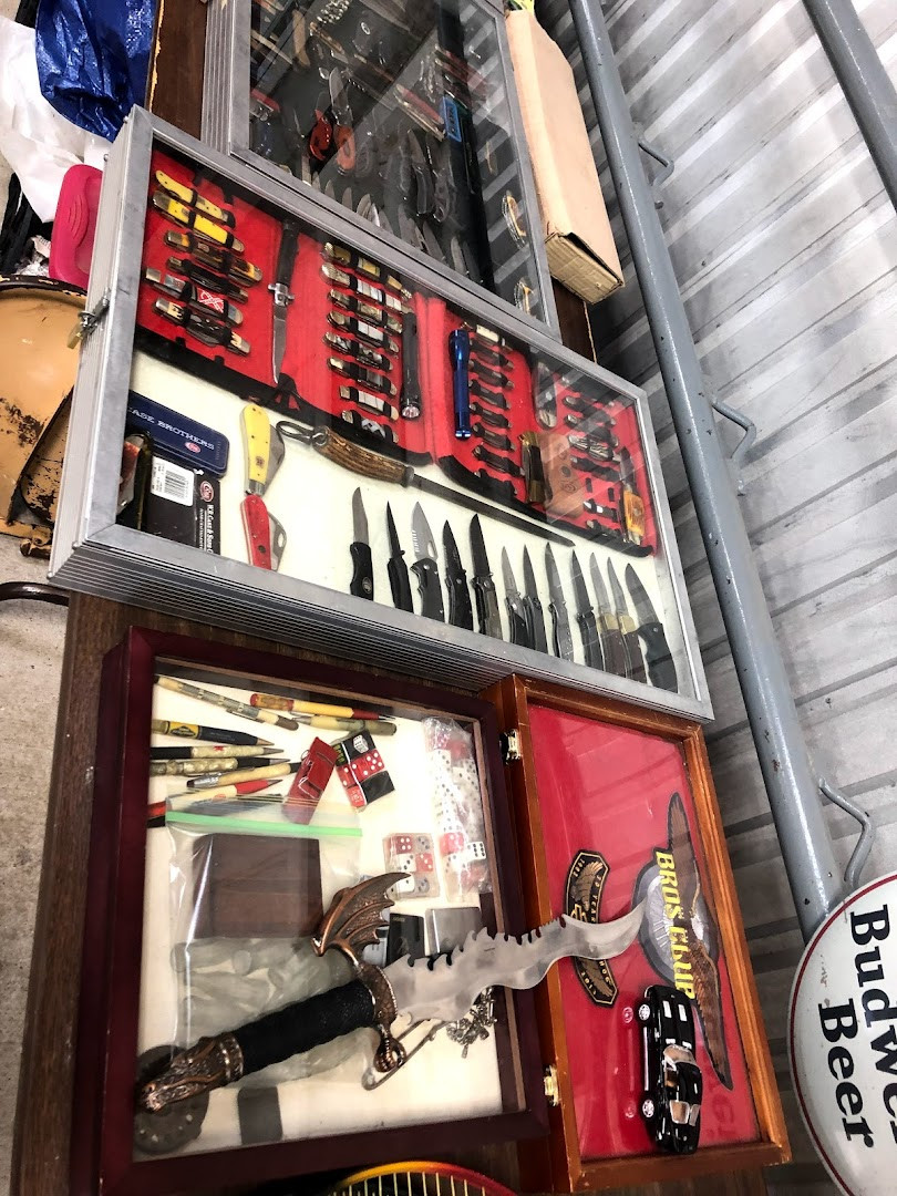 Colonel Dick's Flea Market
