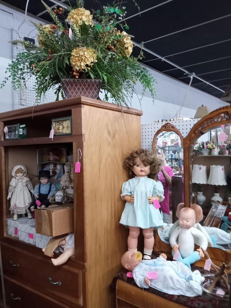 Top Drawer Flea Market