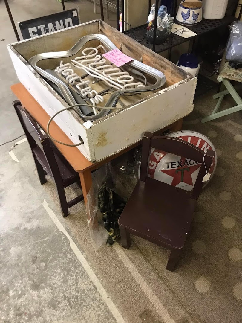 TN River Flea Market