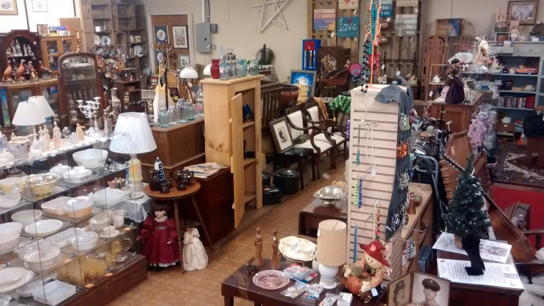 Big Red Barn Trading Post