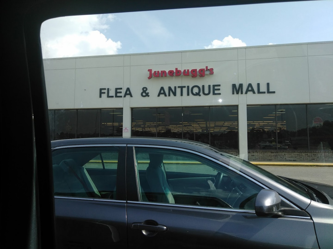 Junebugg's Flea &amp; Antique Mall