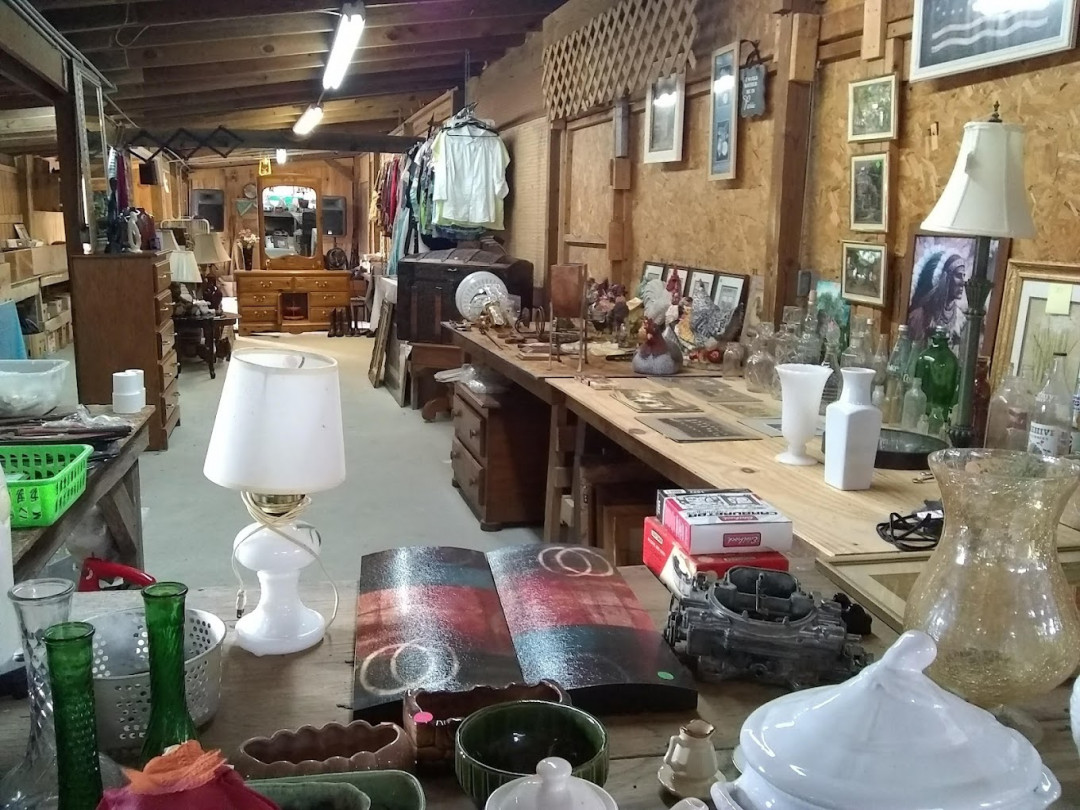 Deckers Flea Market