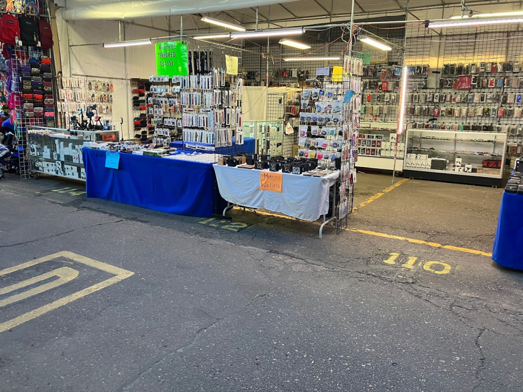 Phoenix Park 'n Swap